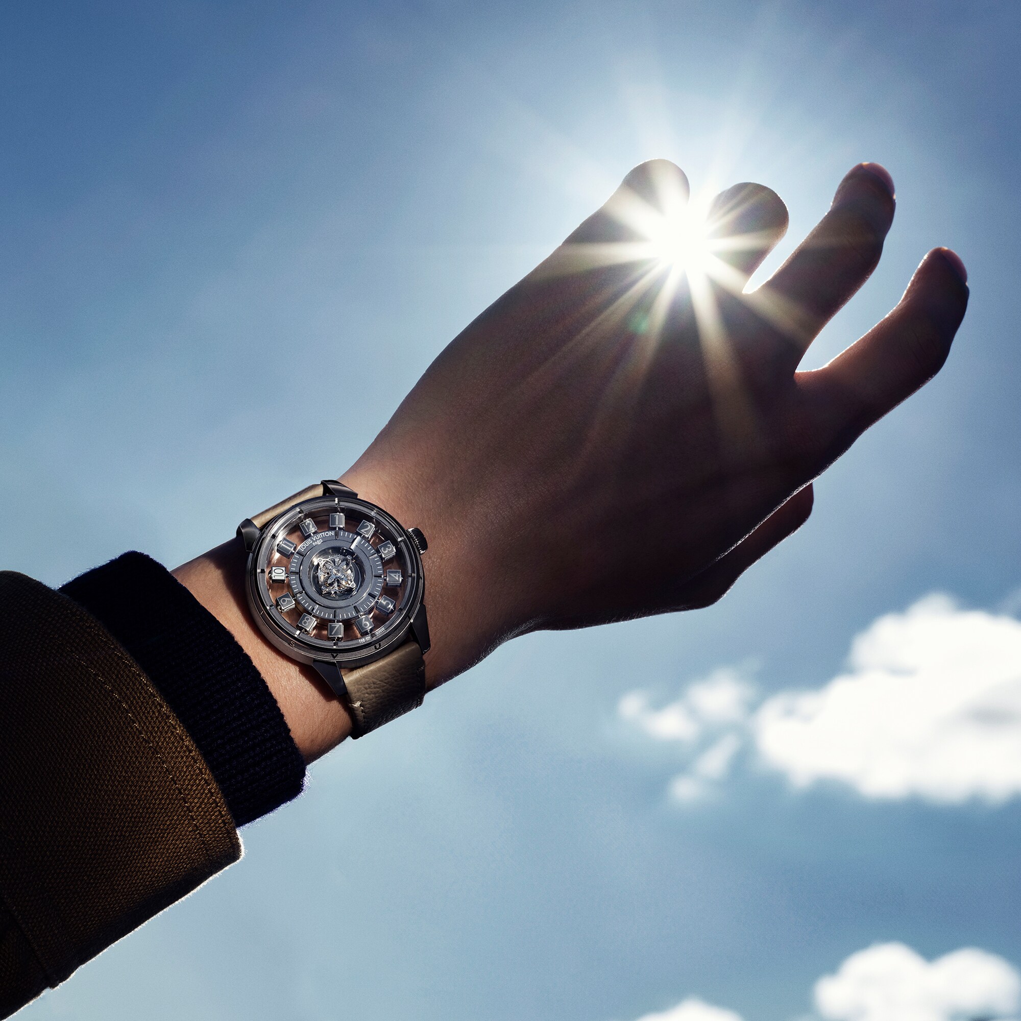 Tambour Spin Time Air Flying Tourbillon, Automatikuhrwerk, 42,5 mm, Weißgold Uhren Alle Uhren } | LOUIS VUITTON